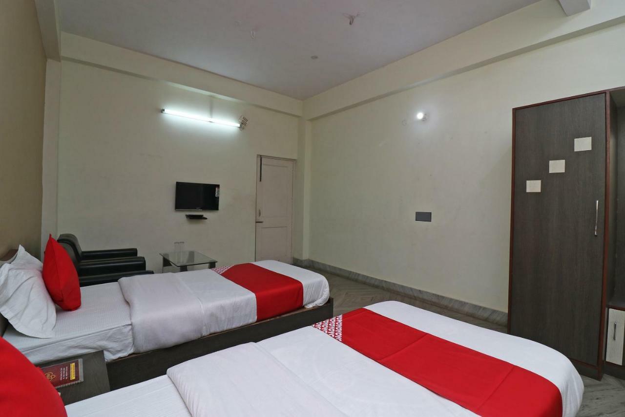Oyo 37989 Hotel Debarshi Bānkura Εξωτερικό φωτογραφία