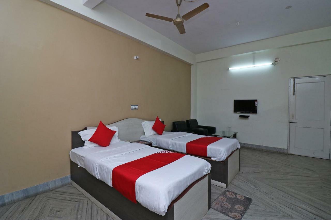 Oyo 37989 Hotel Debarshi Bānkura Εξωτερικό φωτογραφία